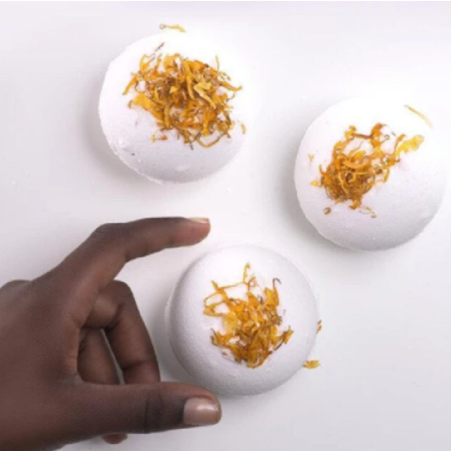 IYOBA - Bath Bombs